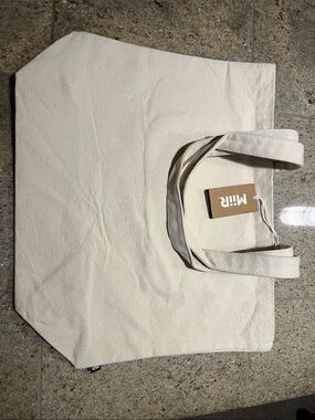 🌺MiiR Natural Canvas Tote Bag — Cream Everyday Carry